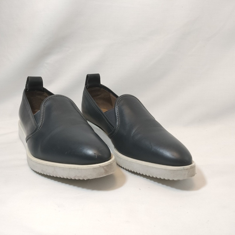 Everlane Street Shoe (Navy Leather Slip-ons) - Picture 2 of 8